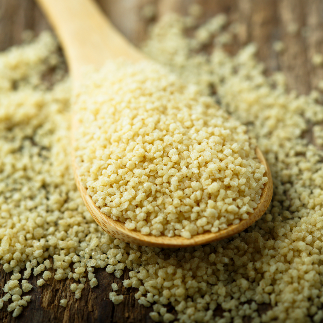 Maftoul-Salat mit geröstetem Gemüse