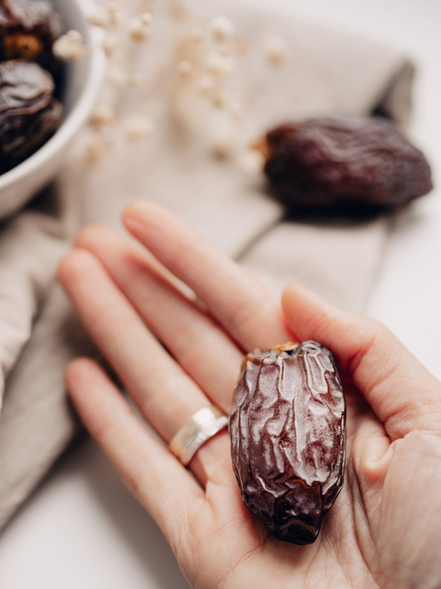 Premium Jumbo Medjoul Datteln 1 KG | Neu Ernte