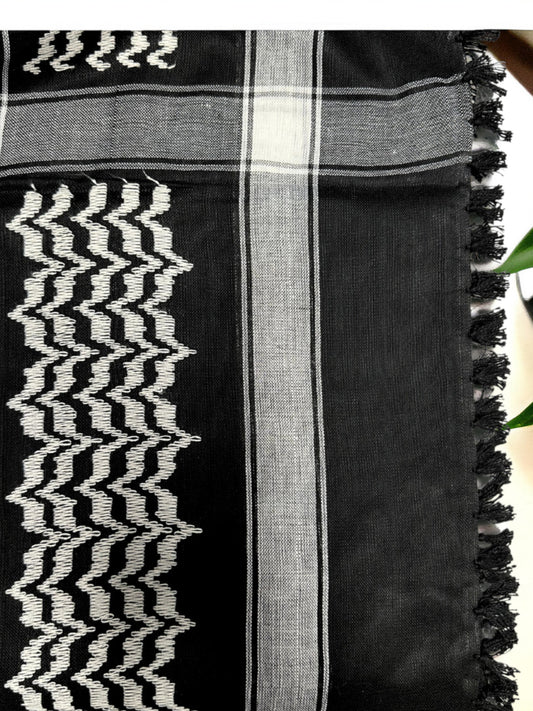 Schwarze palästinensische Kufiya - Traditioneller Schal direkt aus Palästina
