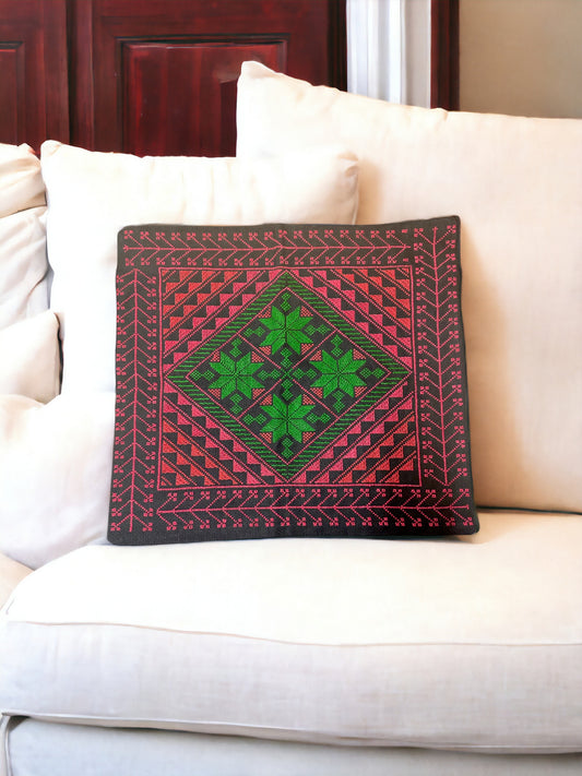 Tatreez Kissenbezug mit schönen Farben und Mustern