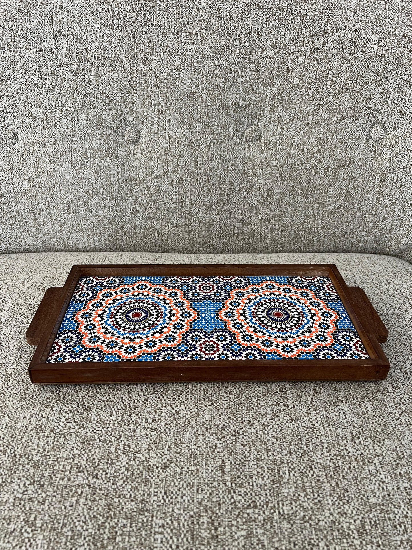 Kleines Tablett aus Keramik und Eichenholz Nr. 1